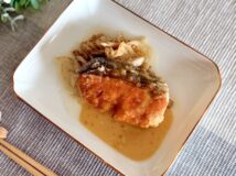 腎臓病食の管理栄養士監修・低たんぱくレシピ「コクある 鮭と野菜の味噌マヨ焼き」