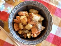 無添加の「 コクある 鮭とじゃがいものコンソメバターソテー」の減塩レシピ